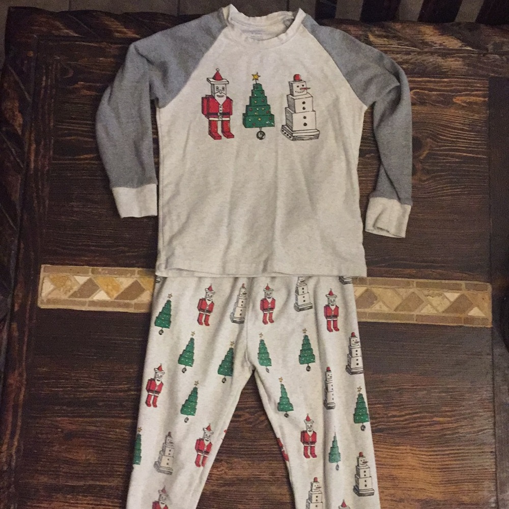 Boys size 6 Christmas pajamas